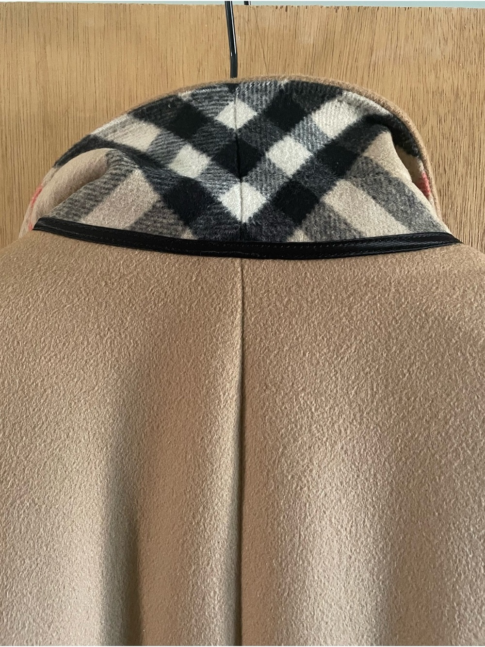 Burberry Men's Camel Single-Breasted Wool Overcoat - Picture 4 of 7